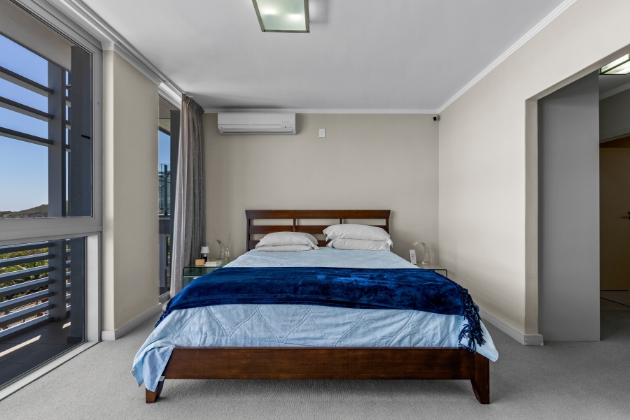 2 Bedroom Property for Sale in Camps Bay Western Cape